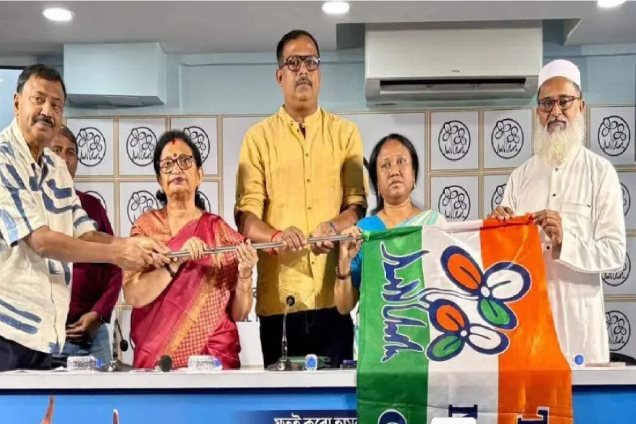 ‘স্লগ ওভারে বোলিং’ তৃণমূলের টিকিট পেয়ে সোজাসাপ্টা শিবশঙ্কর পাল, তুফানগঞ্জের ভূমিপুত্রের গলায় উন্নয়নের চ্যালেঞ্জ