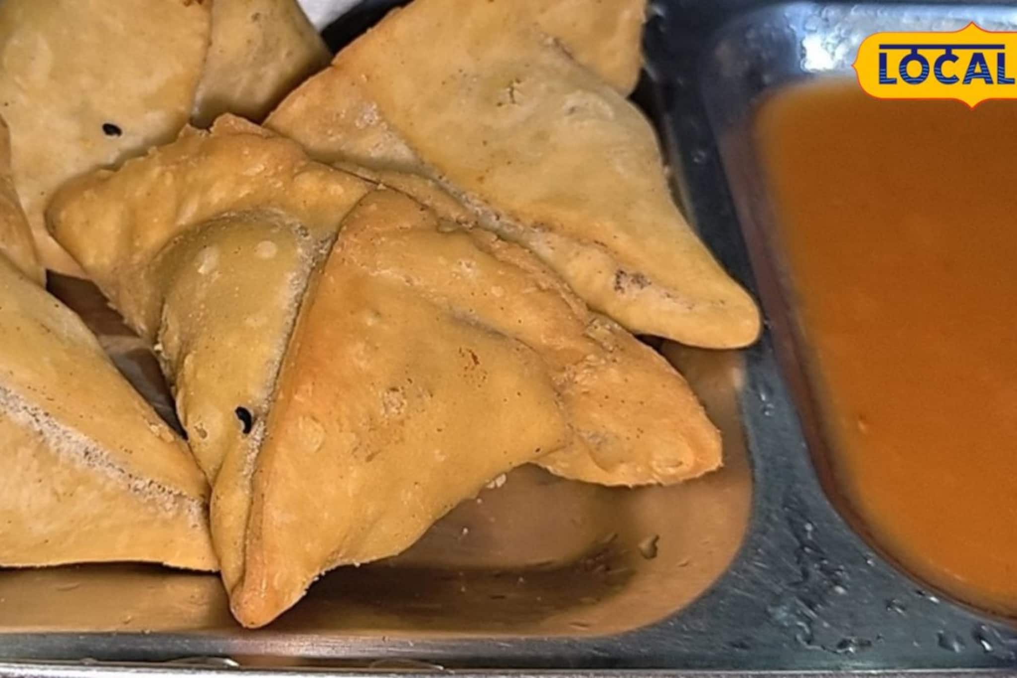 স্বাদে..., কিন্তু দাম মাত্র আড়াই টাকা! ঝালদার বিখ্যাত সিঙারা কিনতে লম্বা লাইন স্বাদে..., কিন্তু দাম মাত্র আড়াই টাকা! ঝালদার বিখ্যাত সিঙারা কিনতে লম্বা লাইন