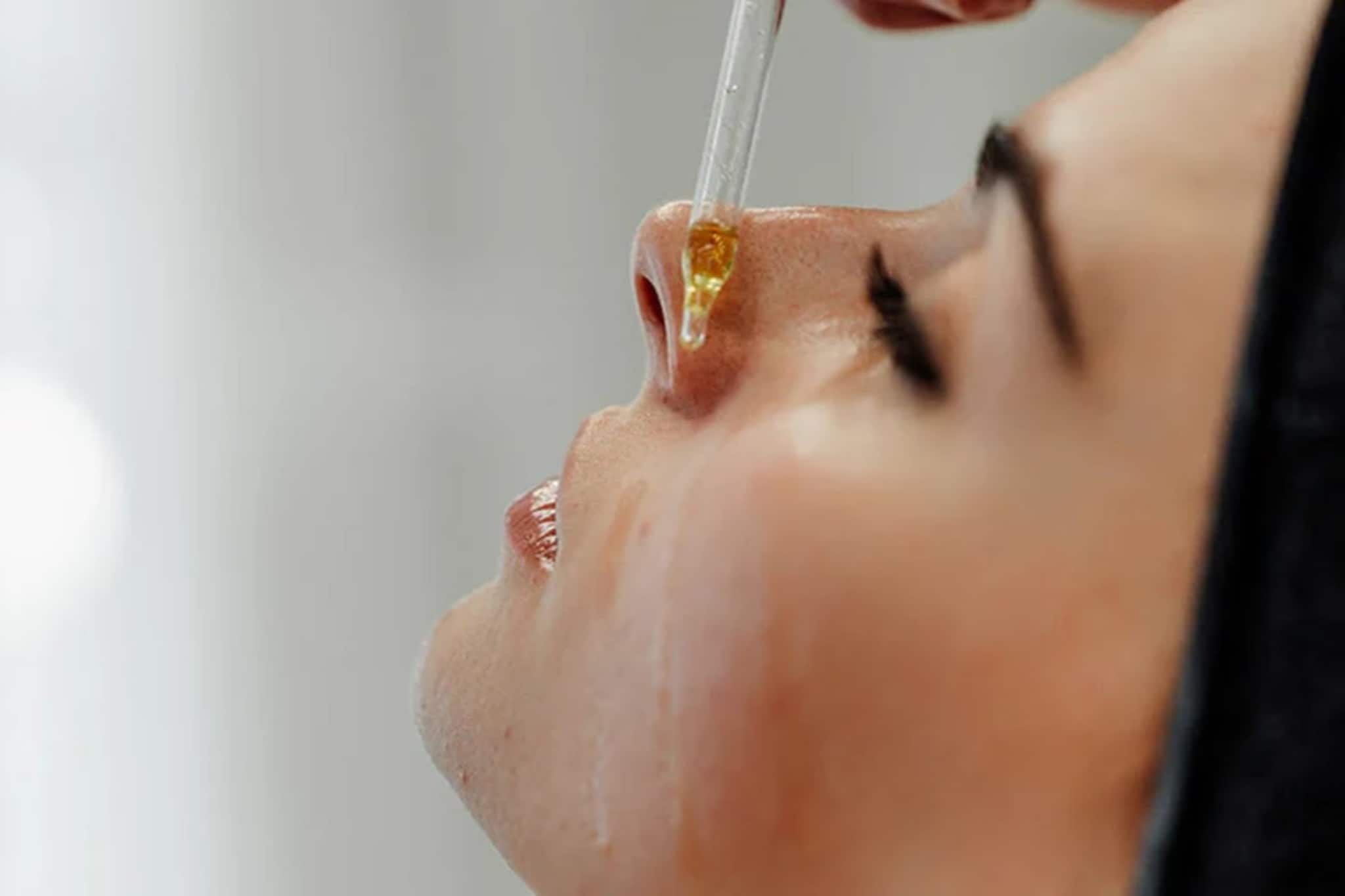 গরমেও মুখের চামড়া শুকিয়ে ফেটে যায়, ঠিক করতে পারে জরুরি তেল! জানুন বিশেষজ্ঞের টিপস  