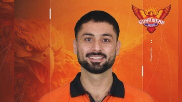 মাত্র ১২ ঘণ্টায় ভারত জুড়ে তোলপাড় ফেলে দিয়েছেন আবরার, জানেন ‘কত্ত’ টাকার মালিক তিনি