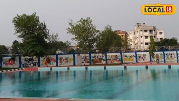 সুইমিং পুলে ওত পেতে ছিল যম! পরিষ্কারে নেমে বিষাক্ত সাপের কামড়ে প্রাণ হারালেন সাফাই কর্মী, বীরভূমে তীব্র আতঙ্ক