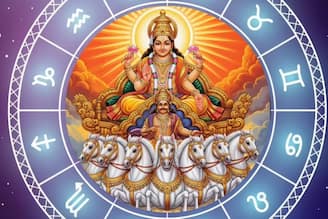 কাঁপবে দুনিয়া...! মীন রাশিতে সূর্য-শনি-শুক্রের মহামিলন, ৫ রাশির অঢেল টাকার ফোঁয়ারা, বিপুল লক্ষ্মীলাভ, মিলবে কুবেরের ধন