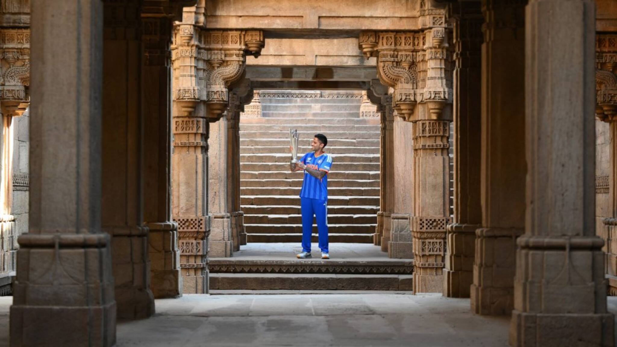 Where Was T20 World Cup Photoshoot Done: ইতিহাসের ছাপ মেখে প্রতিটা দেওয়াল-অলিন্দ! টি টোয়েন্টি বিশ্বকাপ জিতে কোথায় ফটোশ্যুট করলেন সূর্যকুমার