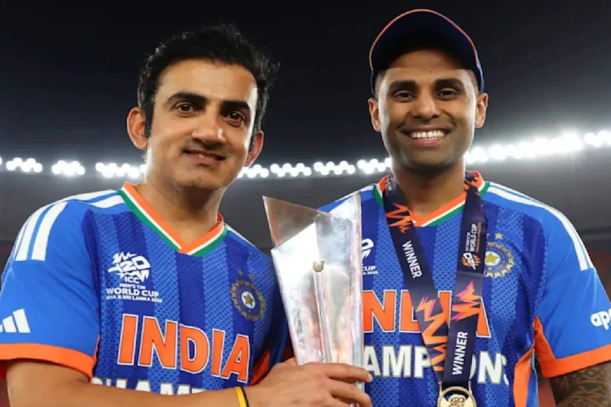 হোটেল বদল, চন্দ্রগ্রহণের কালো ছায়ায় অনুশীলন বন্ধ, টি টোয়েন্টি জয়ের জন্য কোন কোন টোটকা সূর্যকুমারের