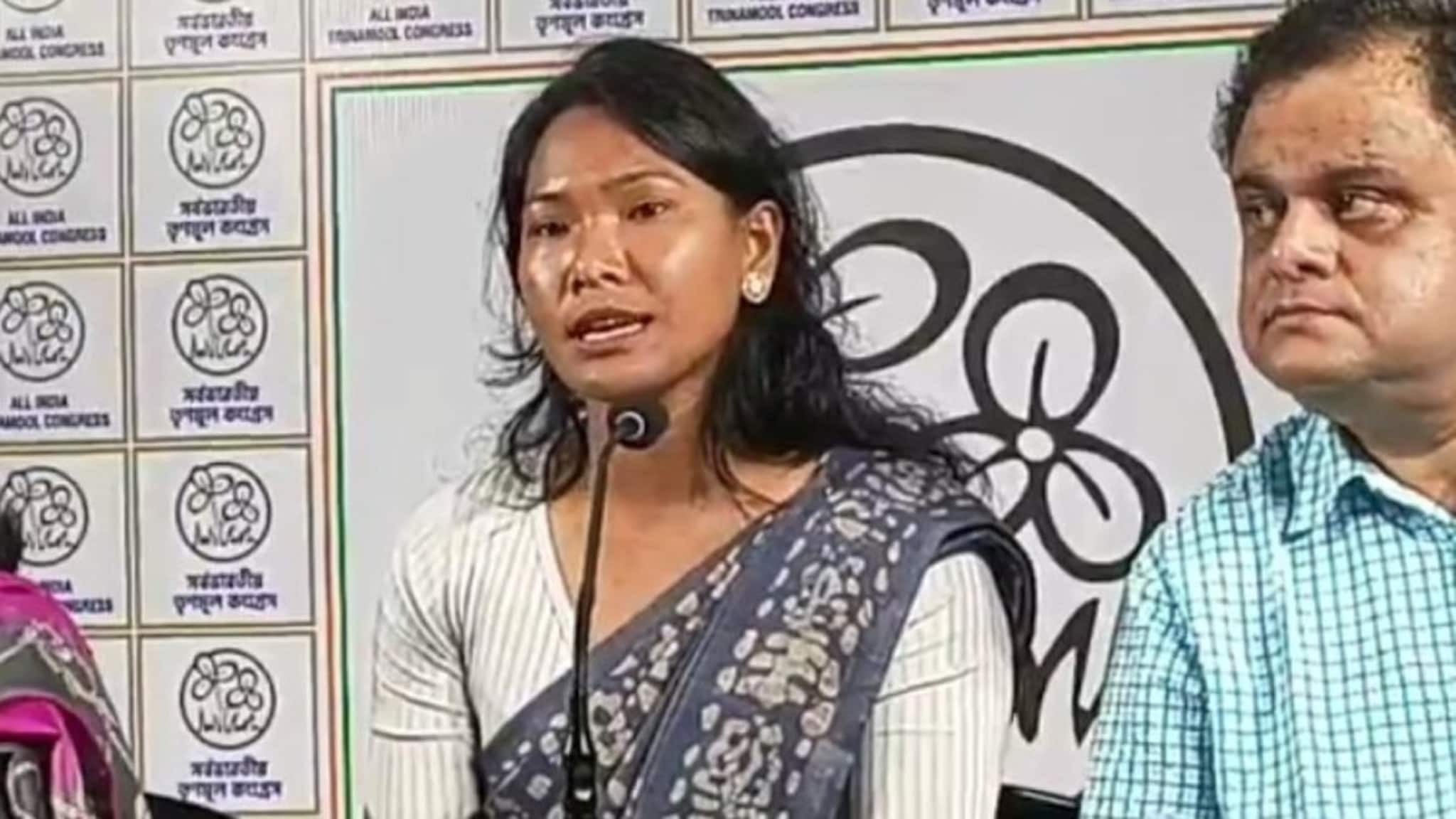 ভোটে দাঁড়াতে আর রইল না বাধা, তৃণমূল প্রার্থী স্বপ্না বর্মনের ইস্তফাপত্র মঞ্জুর করল রেল!