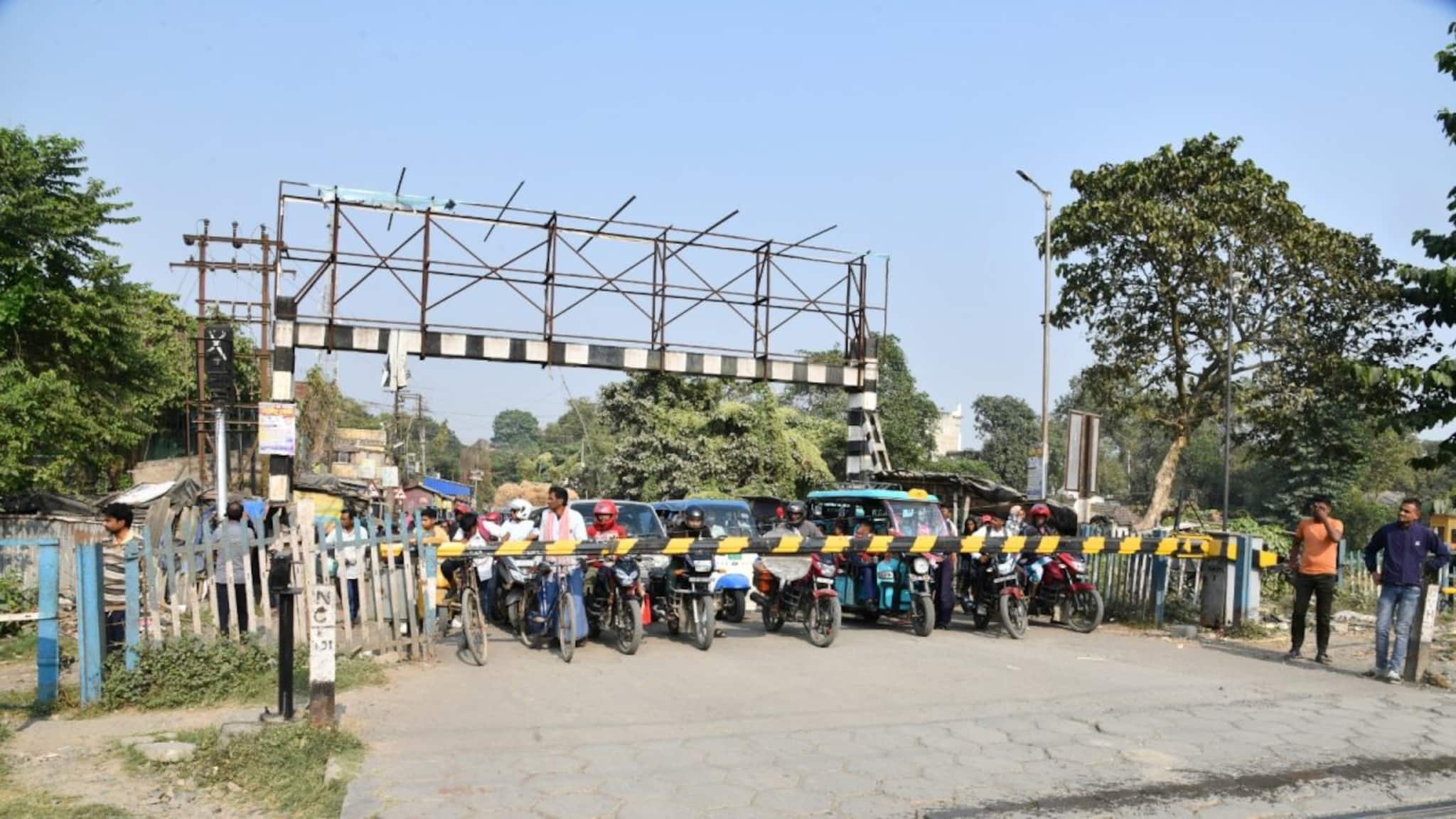 Eastern Railway: জীবনের ঝুঁকি নিয়ে রেললাইন পারাপার করছেন? ধরা পড়লেই কিন্তু...! বড় পদক্ষেপ নিল পূর্ব রেল