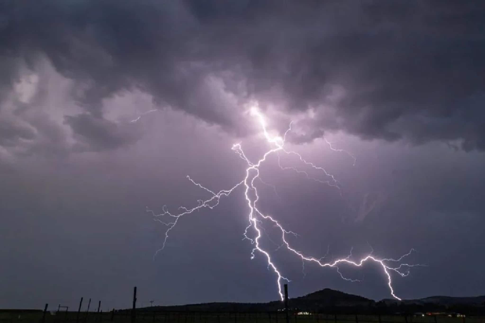 IMD-র বিরাট পূর্বাভাস... দেশ-জুড়ে লাল সতর্কতা, কোথাও কমলা! এখন টানা চলবে ঝড়-তুফান... আগাম বর্ষার আগমন