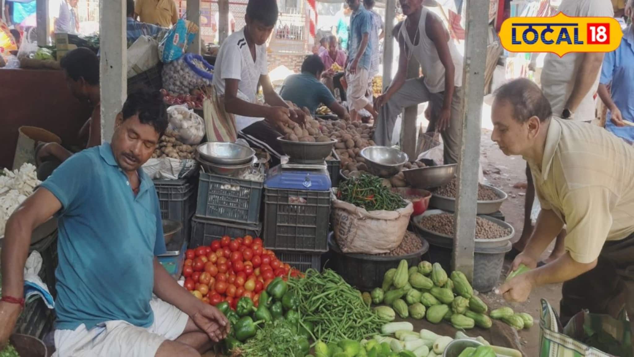 Vegetable Price: গাজর ১৫, টমেটো ২০...! রঙের উৎসবে সবজির দাম নামতেই সস্তায় ঝোলা ভরছেন ক্রেতারা, সকাল সকাল জানুন বাজারদর