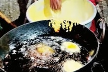 WB Assembly Elections 2026: বেজেছে ভোটযুদ্ধের দামামা, ছাতনায় চপ-বেগুনি ভেজে ভোটের প্রচার বিজেপি প্রার্থীর