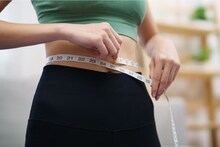 Weight Loss Tips: আড়াই মাসে প্রায় ৭ কেজি ওজন কমালেন দম্পতি, ডাক্তারের বলে দেওয়া এই টিপসেই বাজিমাত! জানুন