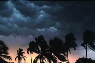 মুহূর্তে বদলে যাবে আবহাওয়া, রাজ্যজুড়ে ঝড়-বৃষ্টির পূর্বাভাস! হতে পারে কালবৈশাখী-জারি বাজের সতর্কতা   
