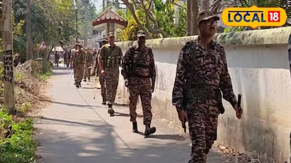 নির্বাচন কমিশনের কোপে কেন্দ্রীয় বাহিনীর ৭ জওয়ান | প্রতীকী ছবি নির্বাচন কমিশনের কোপে কেন্দ্রীয় বাহিনীর ৭ জওয়ান | প্রতীকী ছবি