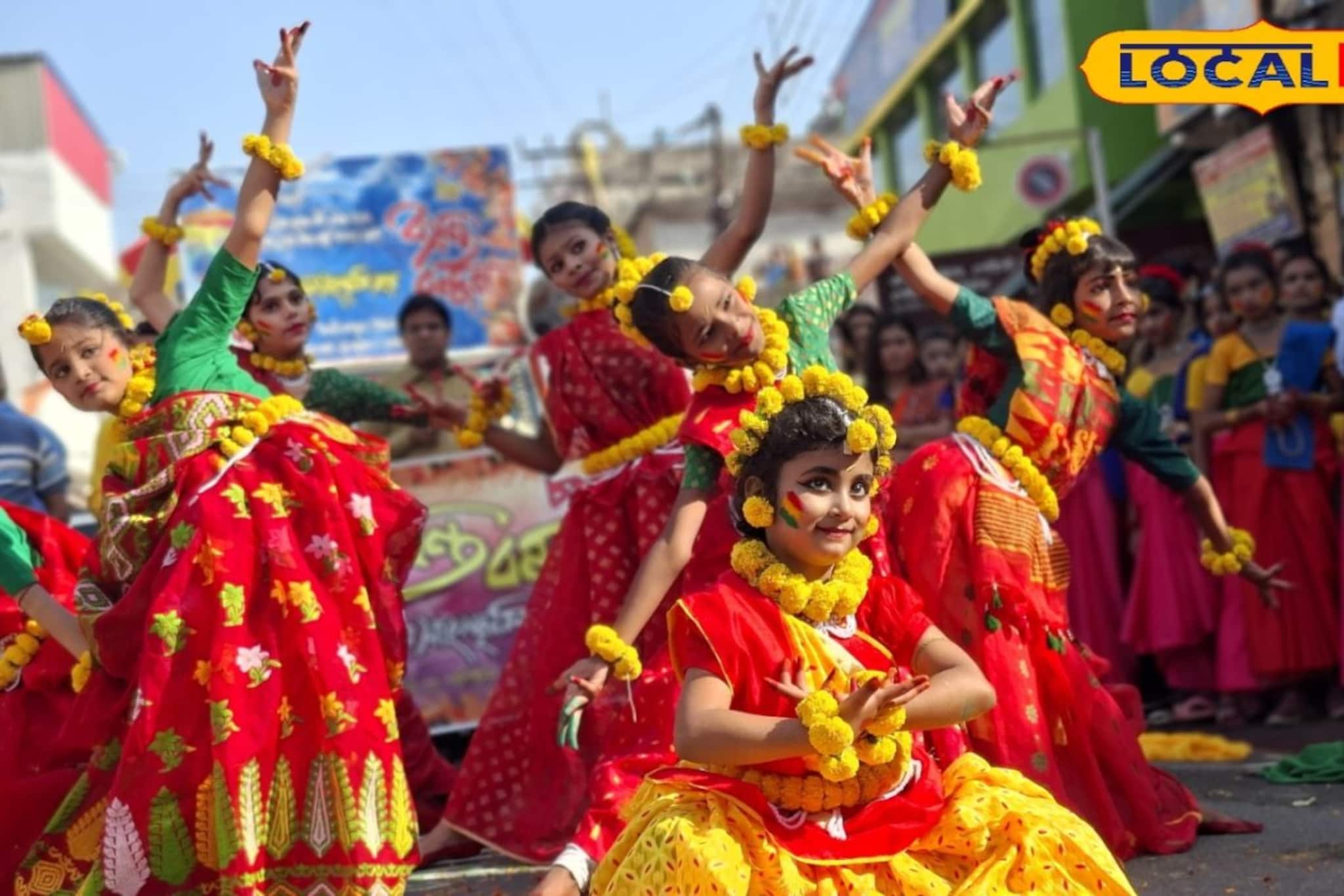 দোলের দিন রাজ্য জুড়ে রঙিন ছবি! শান্তিনিকেতনের আদলে বসন্ত উৎসব মেদিনীপুরে, দেখুন ছবিতে
