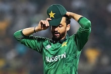 ICC T20 World Cup: শ্রীলঙ্কার বিরুদ্ধে জয় পেলেও বিশ্বকাপ থেকে ছিটকে গেল পাকিস্তান! ম্যাচ শেষের অঙ্ক মেলাতে পারলেন না সলমনরা