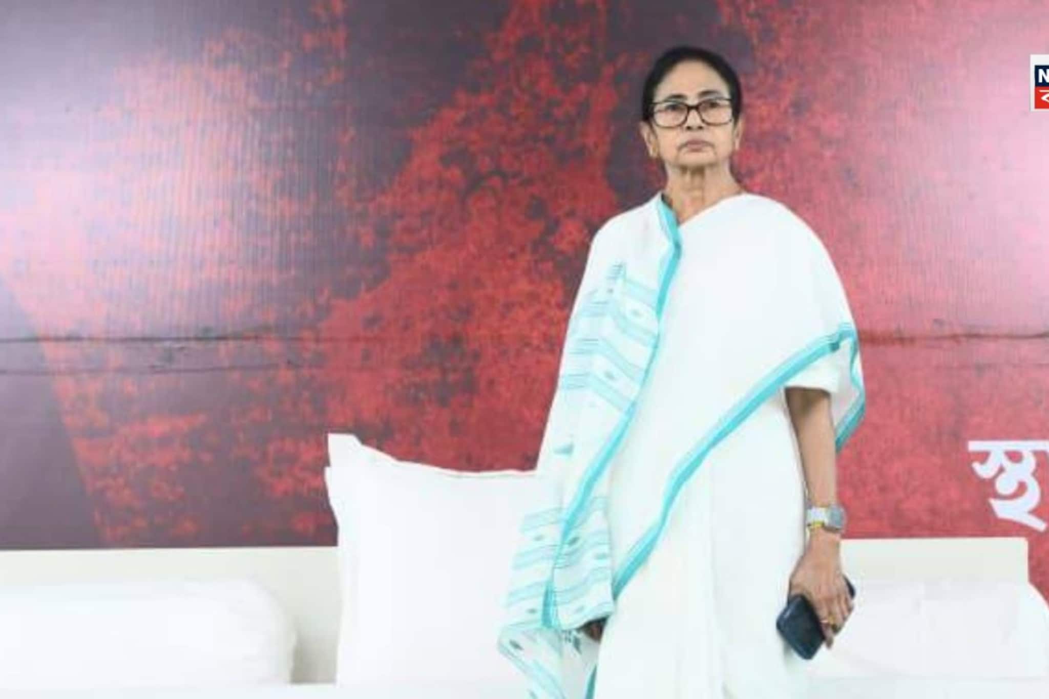 'এপস্টিন বের করব নাকি? সব রেখে দিয়েছি, ভোটের সময় খুলব!' ধর্মতলা থেকে হুঁশিয়ারি মমতার