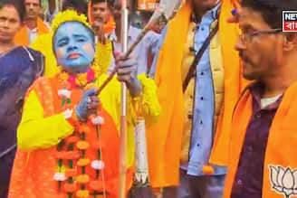 কেউ সেলফি জোনে, কেউ মাতলেন ধামসা মাদলে! ব্রিগেডে মোদির সভা ঘরে রঙিন জমায়েত, বিপুল উচ্ছ্বাস বিজেপি সমর্থকদের! 