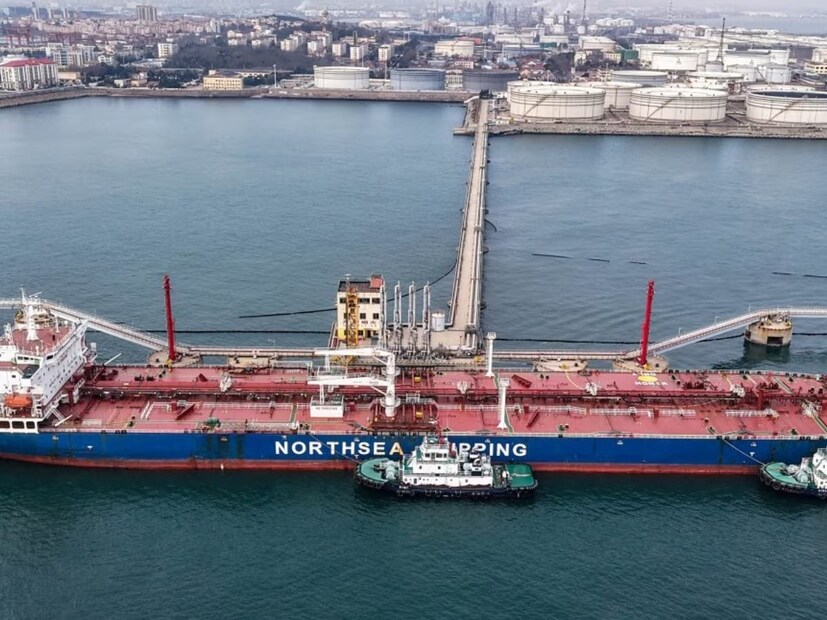 Strait of Hormuz: ‘হরমুজ’ শব্দের মানে কী? কোথা থেকে এল এই নাম? কেন এই সঙ্কীর্ণ বাণিজ্য জলপথ এত গুরুত্বপূর্ণ? জানুন