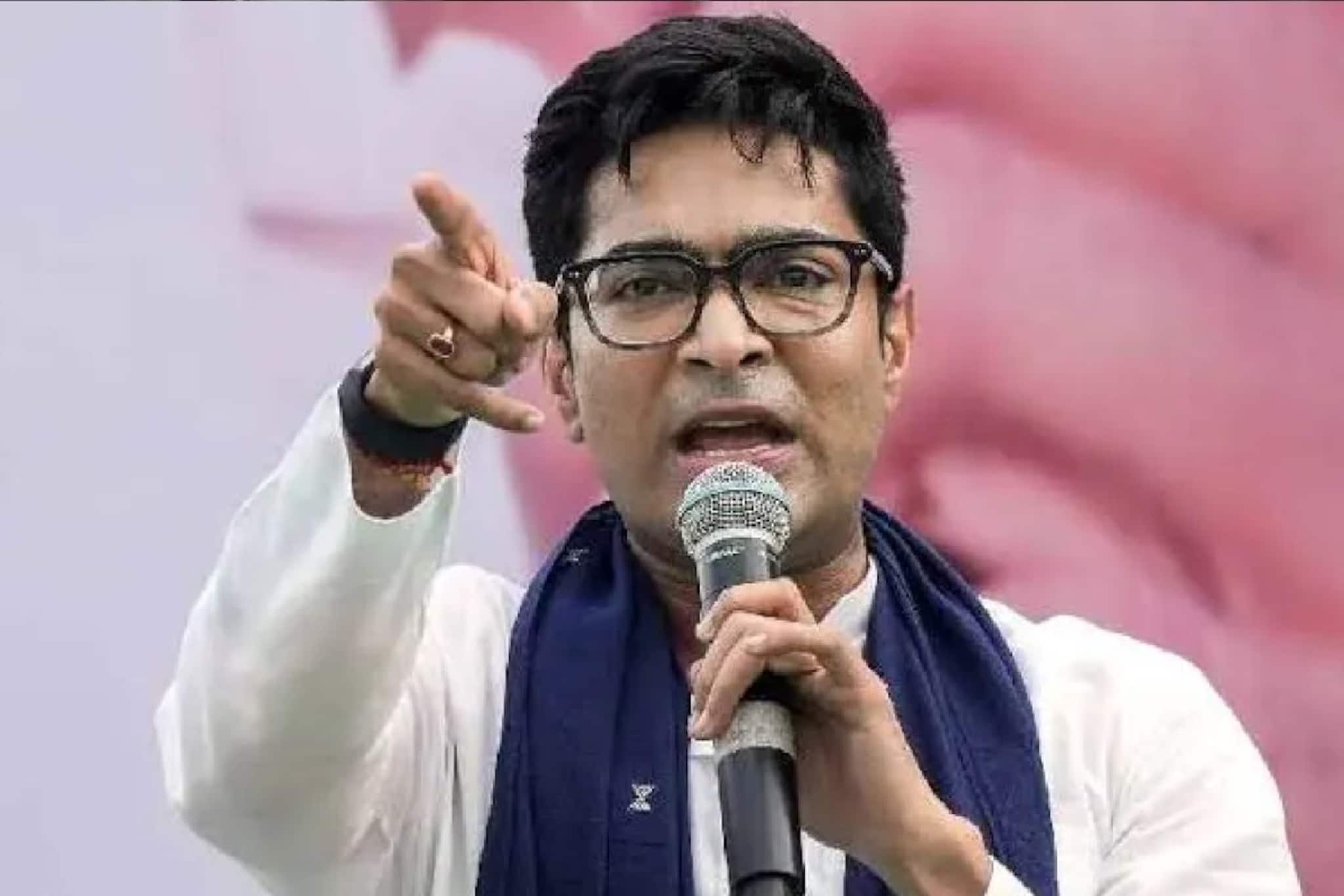 'আসল ম্যাচটা ওরা এখন বাংলায় খেলছে...!' ভোটার তালিকায় 'কারচুপি'র অভিযোগ তুলে বিজেপিকে তীব্র আক্রমণ অভিষেকের! 'আসল ম্যাচটা ওরা এখন বাংলায় খেলছে...!' ভোটার তালিকায় 'কারচুপি'র অভিযোগ তুলে বিজেপিকে তীব্র আক্রমণ অভিষেকের!