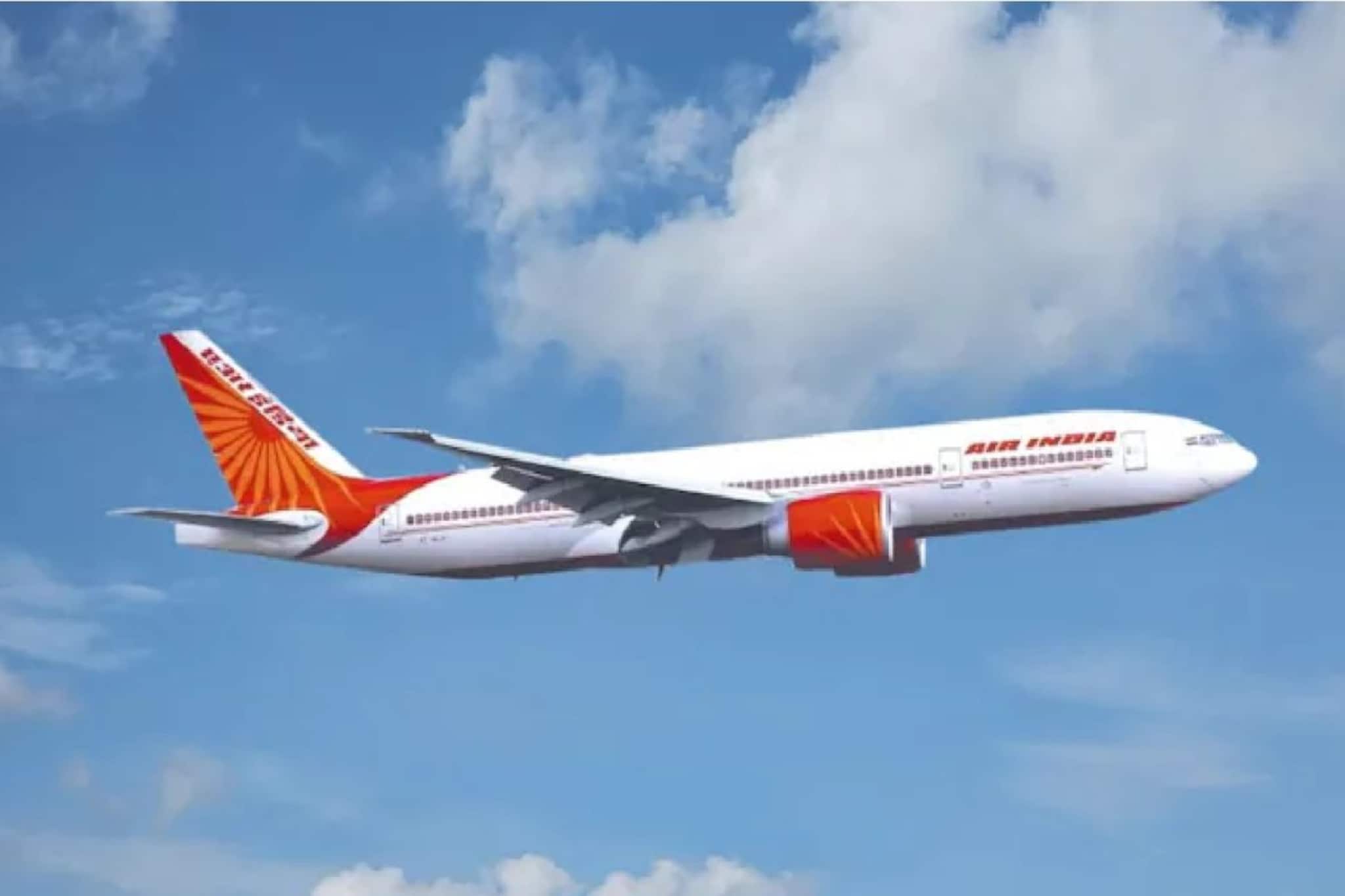 ভুল বিমানে উড়ান! ৮ ঘণ্টা আকাশে কাটিয়ে দিল্লিতেই ফিরল এয়ার ইন্ডিয়ার কানাডাগামী ফ্লাইট