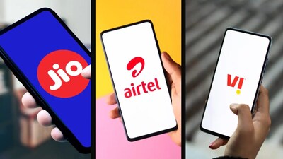 একবার রিচার্জ, সারা বছর নিশ্চিন্ত! Jio, Airtel, Vi-র সেরা ৩৬৫ দিনের প্ল্যান