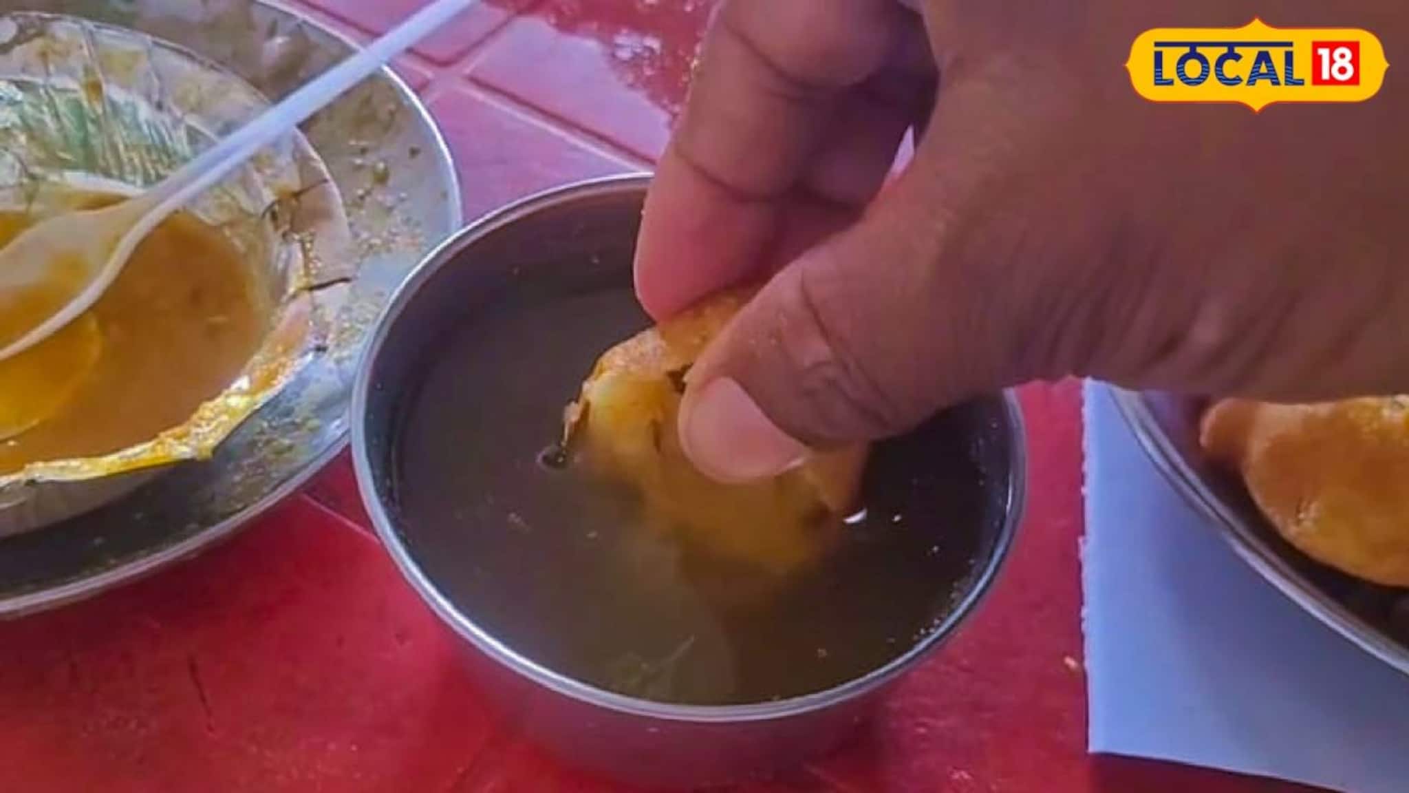 ফুচকাওয়ালার 'স্মার্ট' আইডিয়া, বারবার খেলেও শরীর খারাপের ভয় নেই! এই দোকানে উপচে পড়ে ভিড়