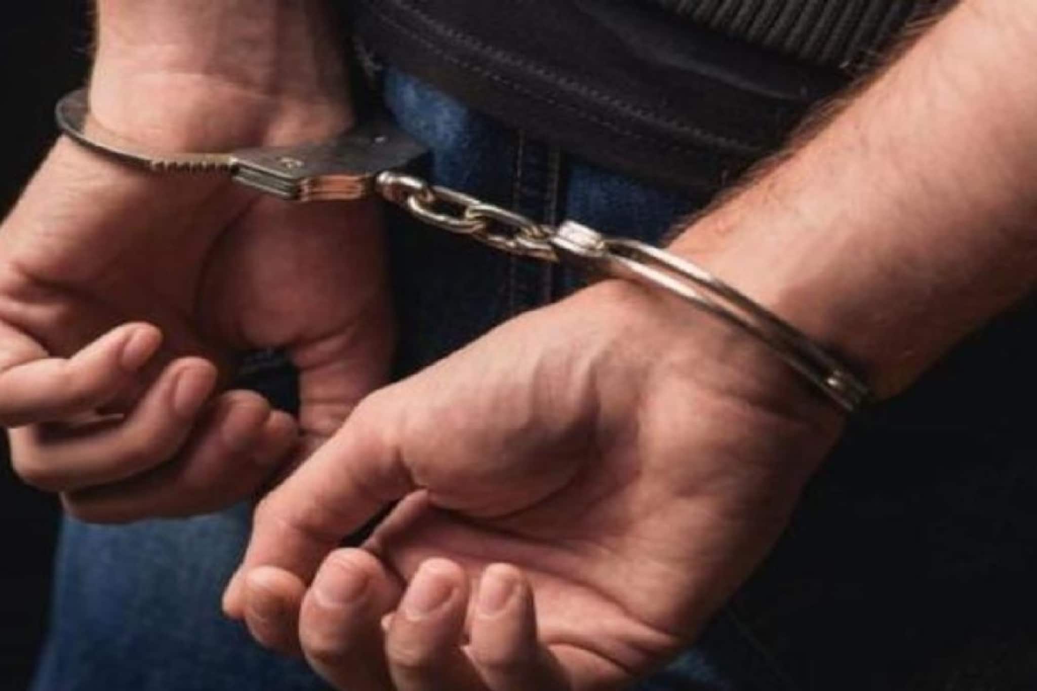 রোজ শারীরিক ও মানসিক অত্যাচার চালাত স্বামী! শেষমেশ স্ত্রীর ভয়াবহ পরিণতি দেগঙ্গায় রোজ শারীরিক ও মানসিক অত্যাচার চালাত স্বামী! শেষমেশ স্ত্রীর ভয়াবহ পরিণতি দেগঙ্গায়