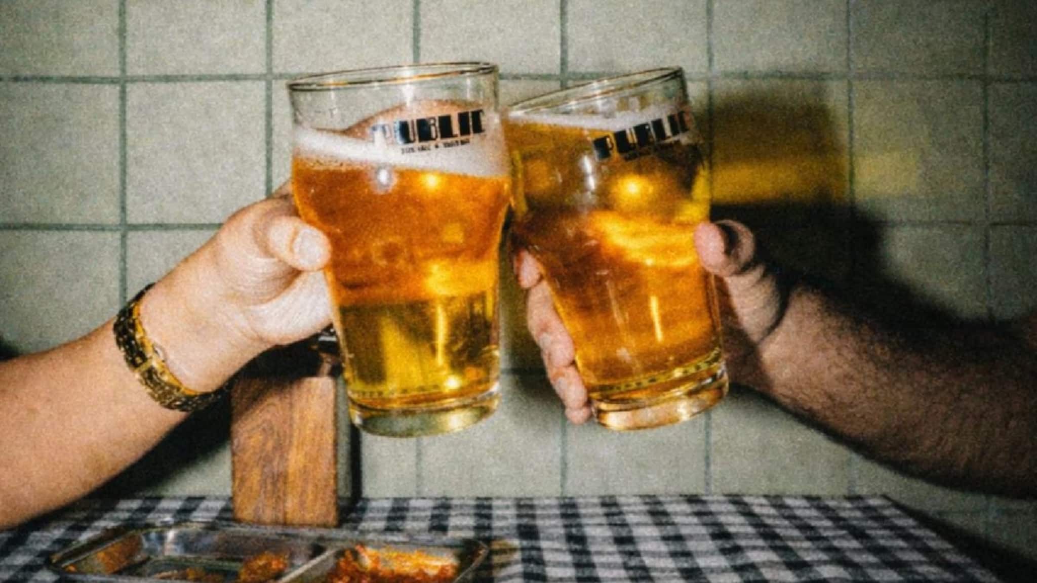 Beer price hike: আমেরিকা-ইরান-ইজরায়েল যুদ্ধের জেরে এবার বাড়তে পারে মদের দাম! মদের উপরেও বিরাট প্রভাব হরমুজের