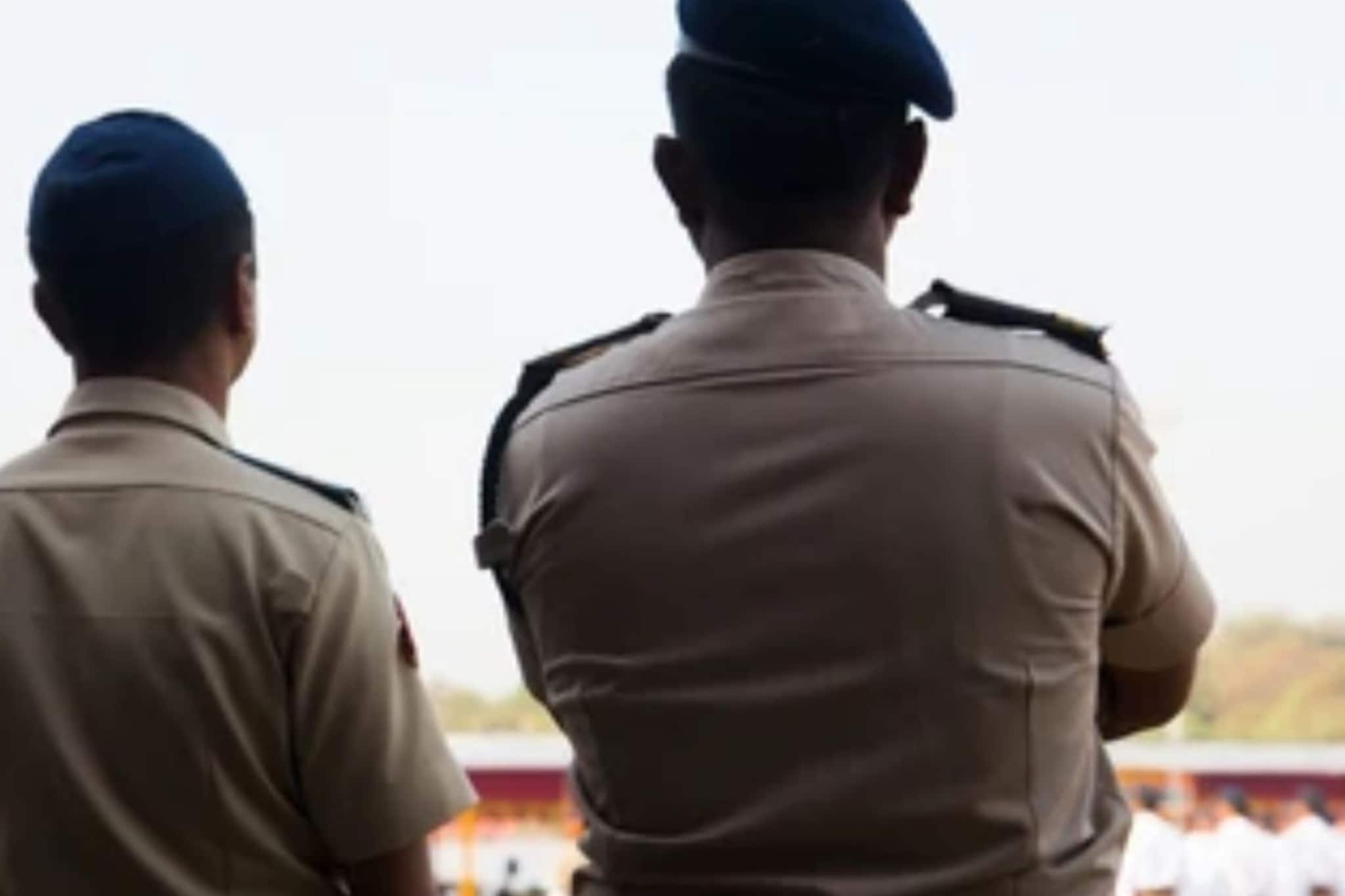 দুই পুলিশের মধ্যে বচসা, হাতাহাতি থেকে SI-কে সোজা গুলি! দার্জিলিংয়ে রক্তারক্তি কাণ্ড, গ্রেফতার অভিযুক্ত ASI