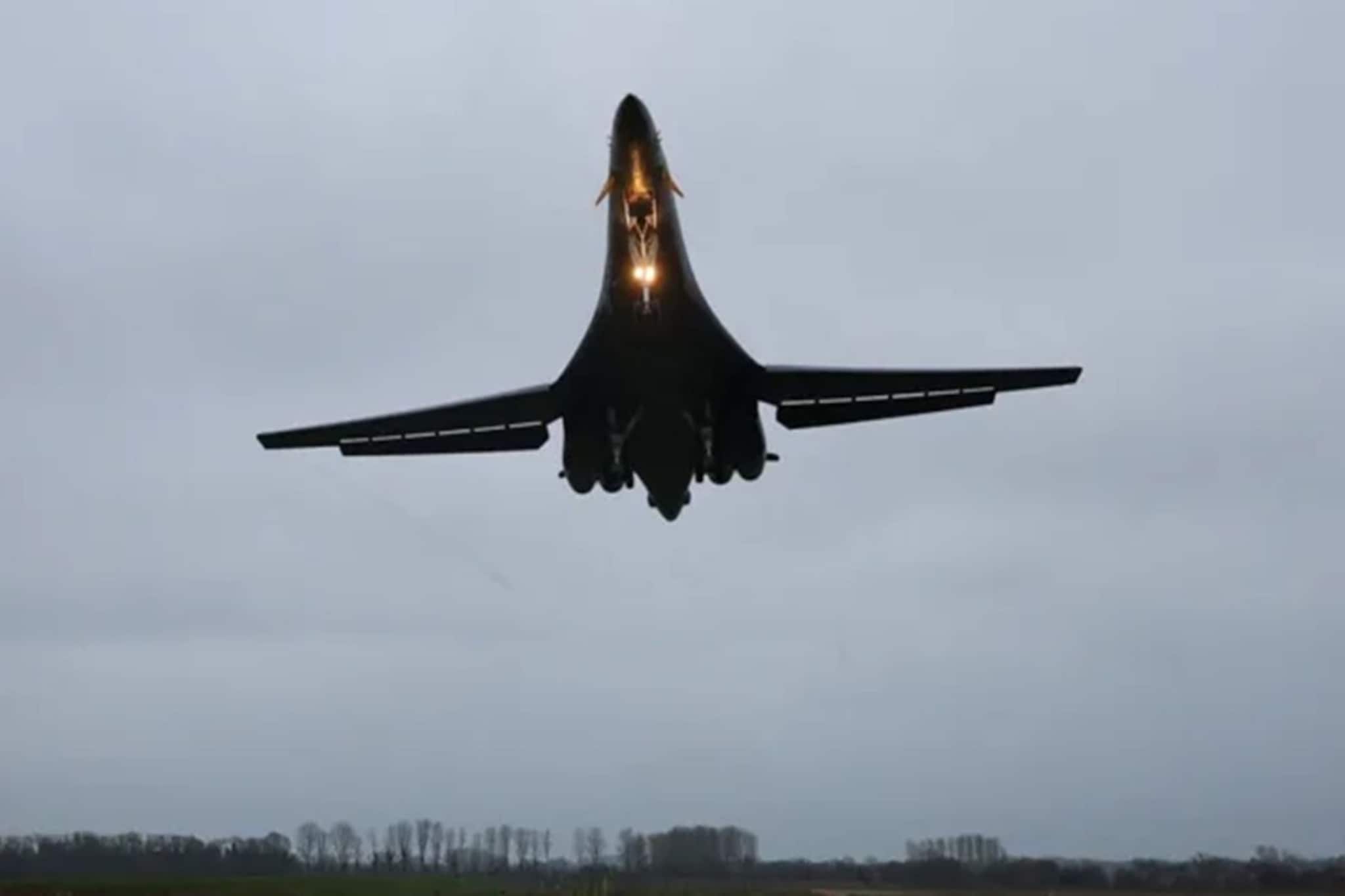 ইরানে এবার কী দিয়ে হামলার প্ল্যান করছে আমেরিকা জানেন! তৈরি হয়ে গিয়েছে পুরো, এবার শুধু অপেক্ষা!