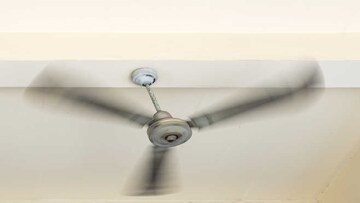 গরম পড়তেই দিনভর বনবন করে ঘুরছে সিলিং ফ্যান, দিনে ১০ ঘণ্টা চালালে কত বিদ্যুৎ পোড়ে? মাসে কত বিল আসবে? রইল হিসাব