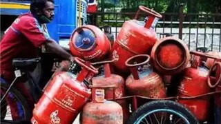 ডবল সিলিন্ডার গ্রাহকদের জন্য বড় খবর, এলপিজি বুকিংয়ের সময়সীমা বাড়িয়ে ৩৫ দিন! 