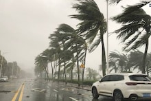 Kolkata Rain Alert: ৫০ কিমি বেগে ঝেঁপে আসছে...! কলকাতায় বজ্রবিদ্যুৎ-সহ ঝড়-বৃষ্টি, দমকা ঝোড়ো হাওয়া, রইল আবহাওয়ার লেটেস্ট আপডেট