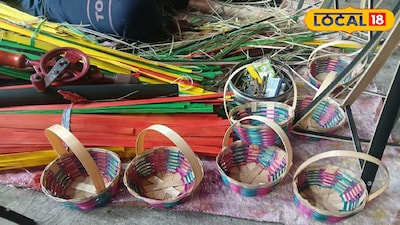 রামরাজাতলায় শিল্পীর হাতে তৈরি বাঁশের শিল্প