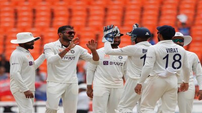 কলকাতা: বৃহস্পতিবার বিসিসিআই ভারতীয় পুরুষ ক্রিকেট দলের ঘরের মাঠের মরশুমের (২০২৬-২৭) সূচি ঘোষণা করেছে, যেখানে ১৭টি শহরে চারটি সফরকারী দল ২২টি ম্যাচের একটি ঠাসা সময়সূচি সামনে এসেছে। ঘরের মাঠের এই মরশুমে ভারত একটি মাল্টি-ফরম্যাট সূচিতে ওয়েস্ট ইন্ডিজ, শ্রীলঙ্কা, জিম্বাবোয়ে এবং অস্ট্রেলিয়ার বিরুদ্ধে খেলবে৷