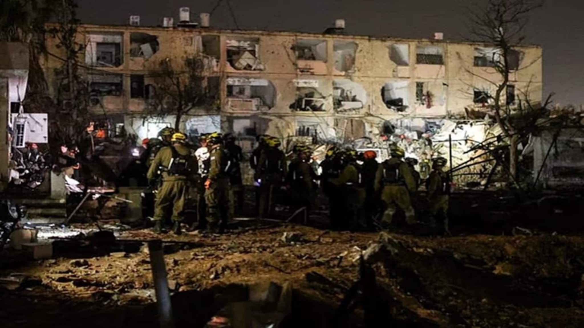 Iran War: 'অত্যন্ত কঠিন এক সন্ধ্যা', মাথায় হাত নেতানিয়াহুর! ইরান যা করল ইজরায়েলে, শুনে চমকে উঠছে গোটা বিশ্ব! কী ঘটল জানেন?