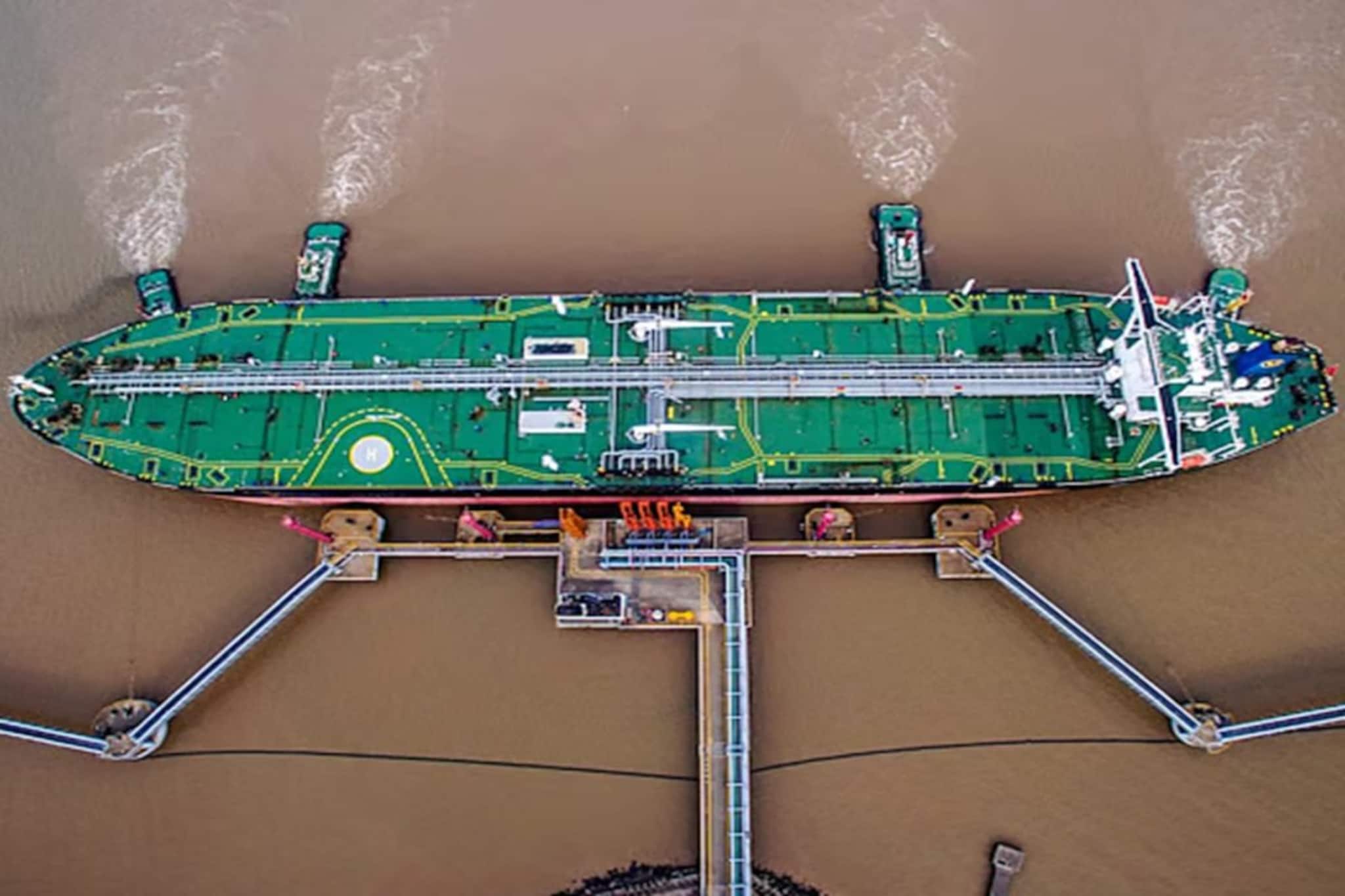 আমেরিকাকে গরীব করছে, আর যুদ্ধ করে আরও আরও ধনী হচ্ছে ইরান! কারণ কী জানেন? অসাধারণ বুদ্ধিতে অবাক বিশ্ব