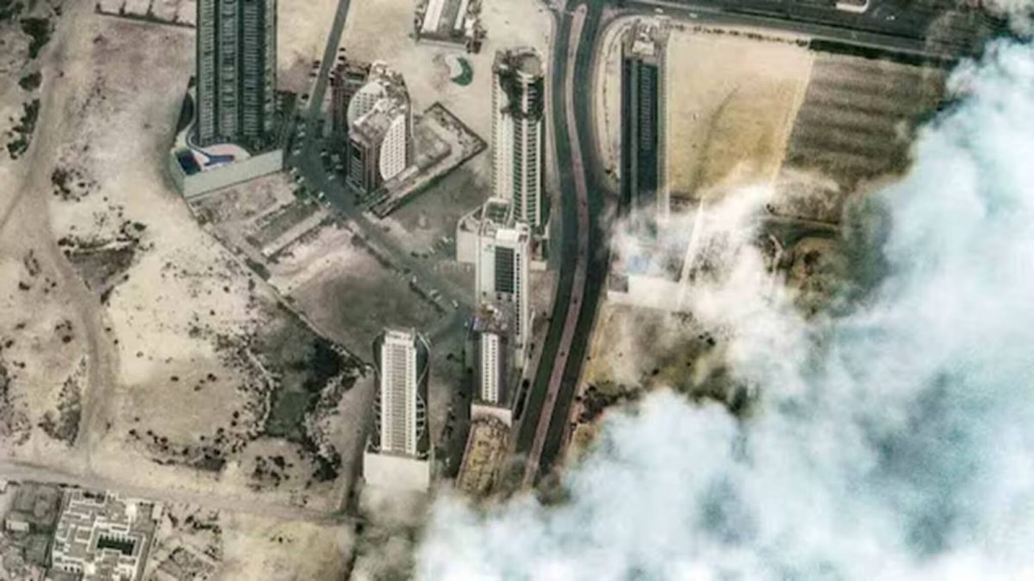 Iran America War: ভয়াবহ প্রত্যাঘাত ইরানের! ইজরায়েলের দূতাবাসে ভয়ঙ্কর হামলা, পুড়ে ছাই হচ্ছে ফাইন্যান্সিয়াল হারবার টাওয়ারস