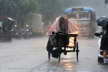 IMD Rain Alert: আর কিছুক্ষণ! তারপরেই সাত জেলা কাঁপাতে আসছে প্রবল ঝড়বৃষ্টি! কোন কোন জেলায় দুর্যোগের চোখ রাঙানি?