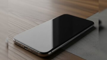 কল করার সময় ফোনের স্ক্রিন কালো হয়ে যায়? ভয়ের কিছু নেই, ৯০ শতাংশ মানুষই জানেন না এর আসল গোপন রহস্য!