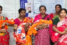 Murshidabad: ২ পুত্র, ২ কন্যা, একসঙ্গে ৪ সন্তানের জন্ম দিলেন গৃহবধু! মুর্শিদাবাদের এই পরিবারে খুশির জোয়ার