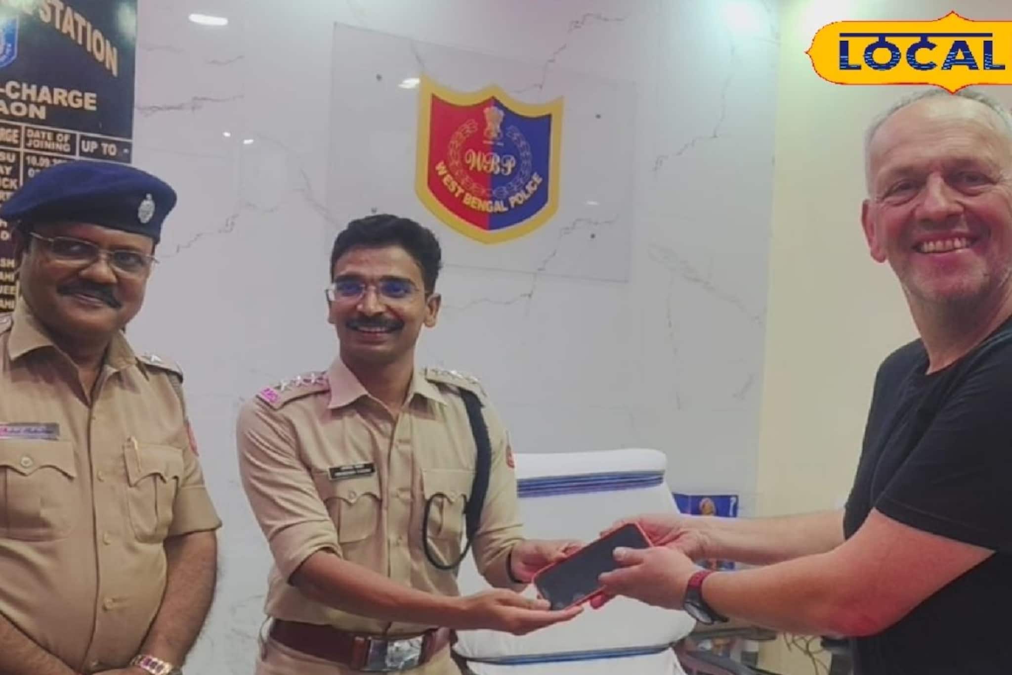 ভারত ছাড়ার আগে মাথায় হাত বিদেশি পর্যটকের, পুলিশের ‘সুপারফাস্ট’ অভিযানে ফিরল স্বস্তি ভারত ছাড়ার আগে মাথায় হাত বিদেশি পর্যটকের, পুলিশের ‘সুপারফাস্ট’ অভিযানে ফিরল স্বস্তি