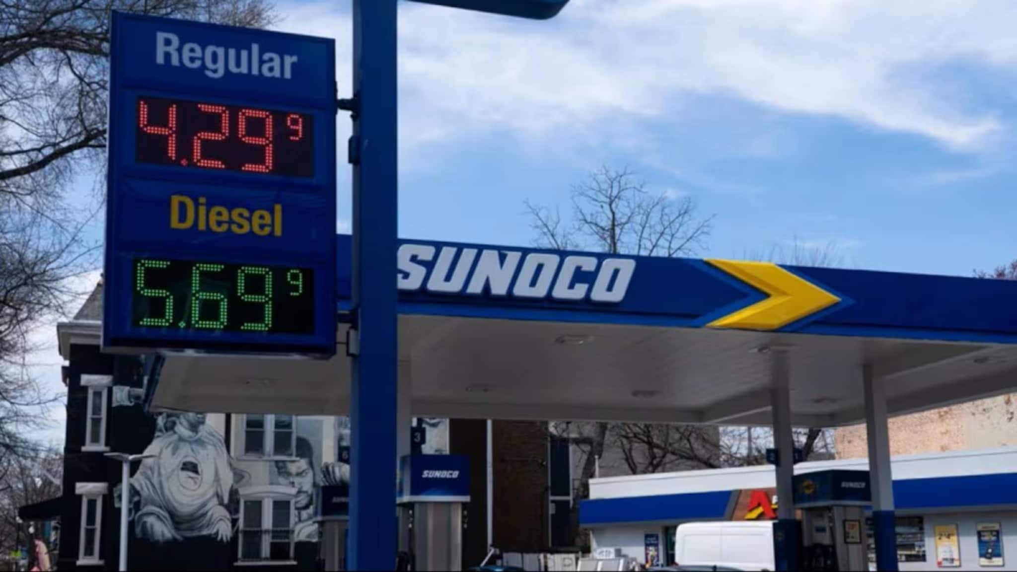 Fuel Crisis: ইরান যুদ্ধেই বিশ্ব বাজার থেকে উধাও ৪ দিনের জ্বালানি! তেলের দামে ৫০% আগুন! দিশেহারা বহু দেশ!