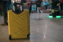 GRP: পাঁশকুড়া স্টেশনে পড়ে ছিল দুটি ট্রলি ব্যাগ! ছুটে গেল জিআরপি, ভিতরে যা মিলল! দেখেই চক্ষু চড়কগাছ সকলের