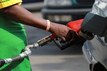 Petrol : পেট্রল বা ডিজেল ভর্তি করার সময় এই ৫ বিষয় মনে রাখবেন, না হলে আপনি বিপদে পড়তে পারেন