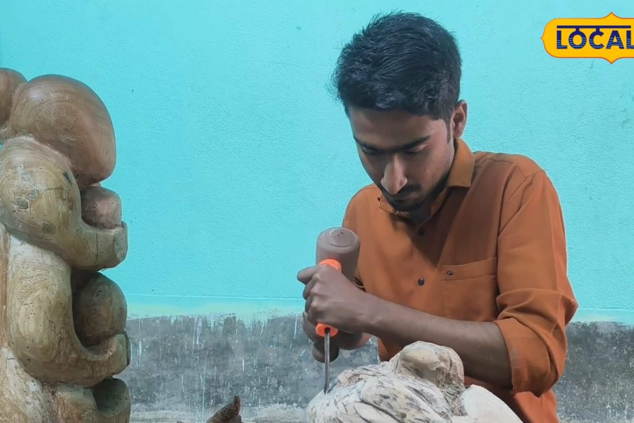 কাঠের টুকরোয় ভেলকি দেখাচ্ছেন পুরুলিয়ার যুবক, ঘরে বসেই গড়েছেন শিল্পের নতুন দুনিয়া