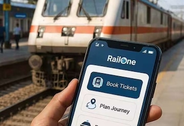 রেলের 'সব কাজ' হবে এই অ্যাপেই!ব্যবহার করুন অল-ইন-ওয়ান ‘RailOne’ অ্যাপ!রেলযাত্রা হবে সুখের