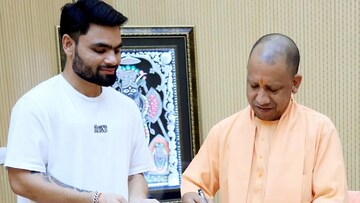 সরকারি চাকরির নিয়োগপত্র দেবেন খোদ মুখ্যমন্ত্রী, নিতে পৌঁছতেই পারলেন না রিঙ্কু সিং