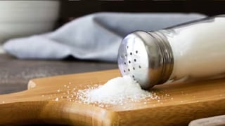 অতিরিক্ত লবণ খাচ্ছেন? হার্টে হয়ে চলেছে এইগুলো! বিশেষজ্ঞরা ব্যাখ্যা করছেন কোন গোপন ঝুঁকি? জেনে নিন 