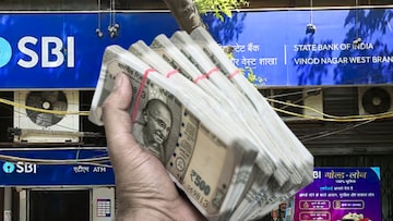 গ্রাহকদের সতর্ক করছে SBI, জাল ব্যাঙ্ক লেটারের ফাঁদে পড়লেই যাবে সর্বস্ব খোয়া ! গ্রাহকদের সতর্ক করছে SBI, জাল ব্যাঙ্ক লেটারের ফাঁদে পড়লেই যাবে সর্বস্ব খোয়া !