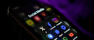 ৩ ঘণ্টা থেকে কমে মাত্র ১ ঘণ্টা! অনলাইন কন্টেন্টে সরকারের ব্যাপক কড়াকড়ি, বদলে যেতে পারে নিয়ম ৩ ঘণ্টা থেকে কমে মাত্র ১ ঘণ্টা! অনলাইন কন্টেন্টে সরকারের ব্যাপক কড়াকড়ি, বদলে যেতে পারে নিয়ম